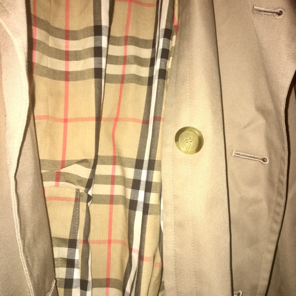 Burberry Vintage Authentic Trench Coat. Sz. Medium - Picture 4 of 8